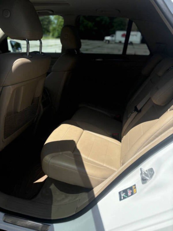 2015 Mercedes-Benz M-Class Image 9