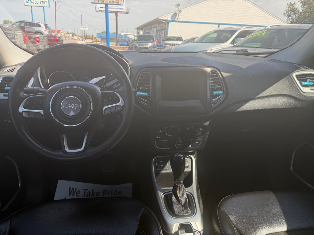 2021 Jeep Compass Image 2