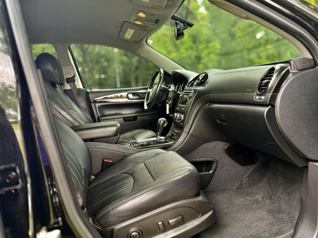 2017 Buick Enclave Image 9