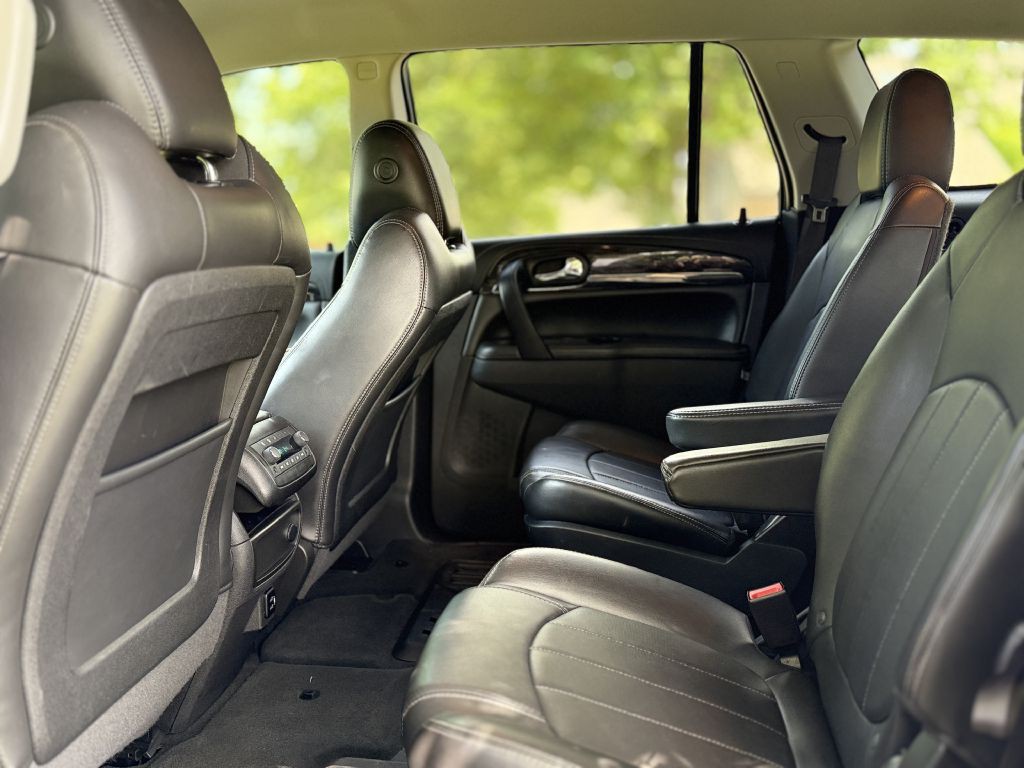 2017 Buick Enclave Image 11