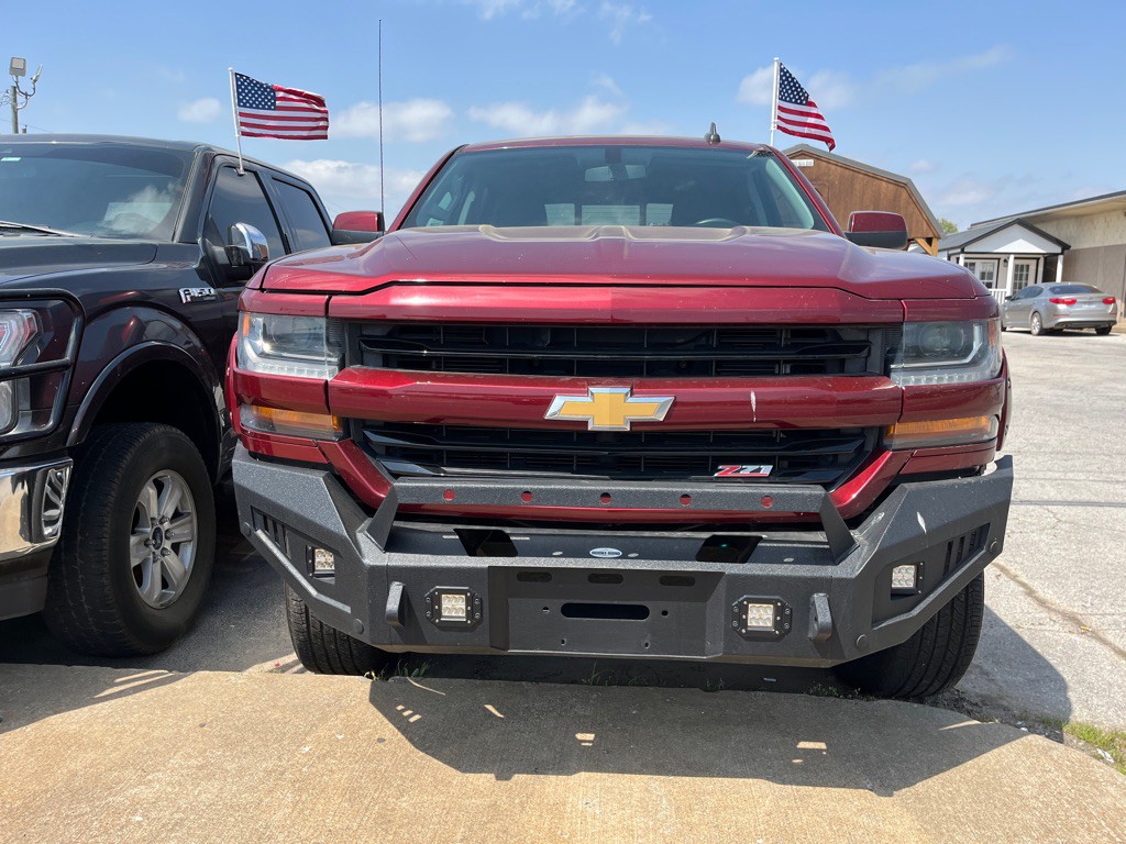 2017 Chevrolet Silverado 1500 Image 2