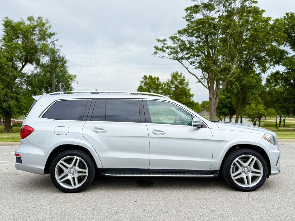 2015 Mercedes-Benz GL-Class Image 7