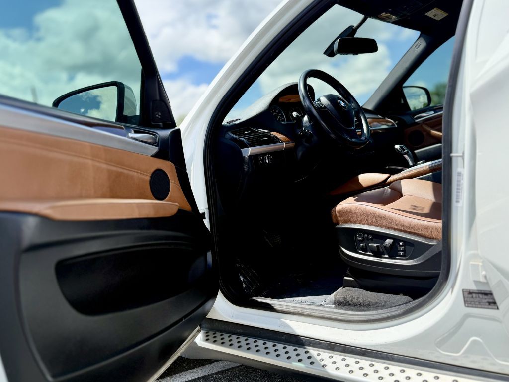 2014 BMW X6 Image 10