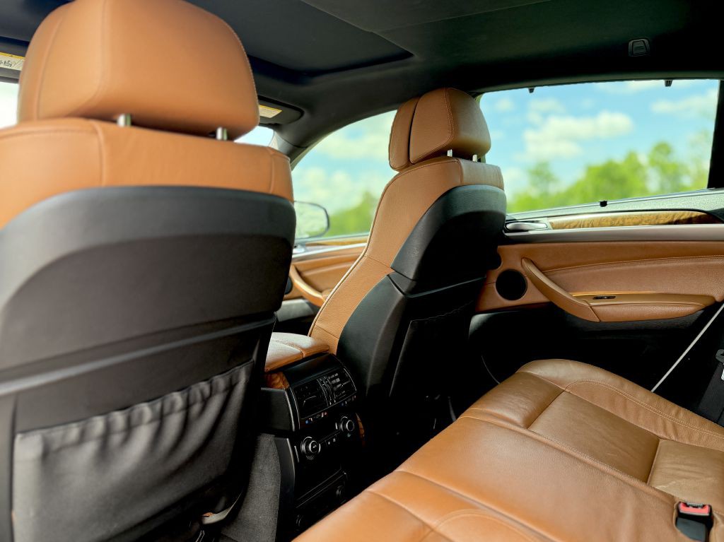 2014 BMW X6 Image 11
