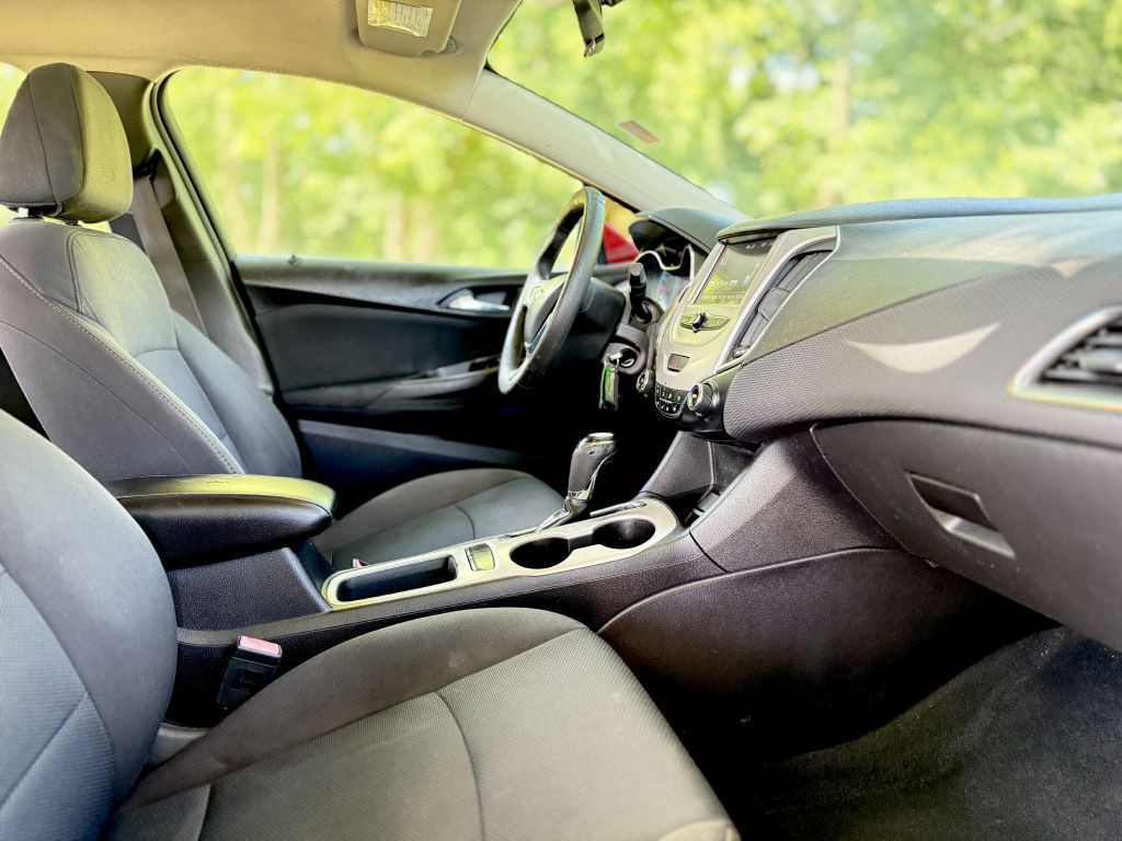2017 Chevrolet Cruze Image 11