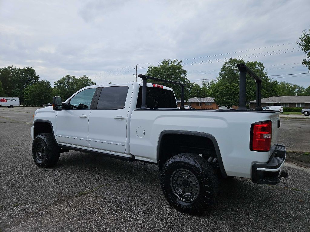 2019 GMC Sierra 2500 Image 4