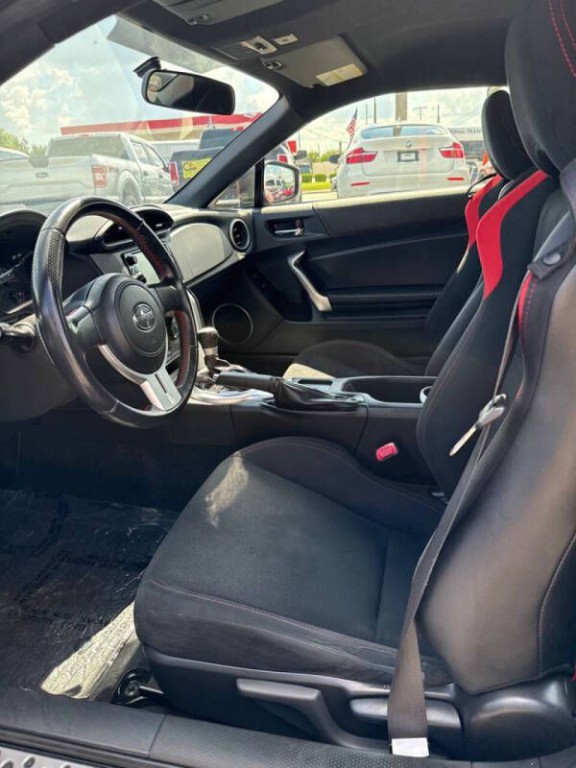 2016 Scion FR-S Image 8