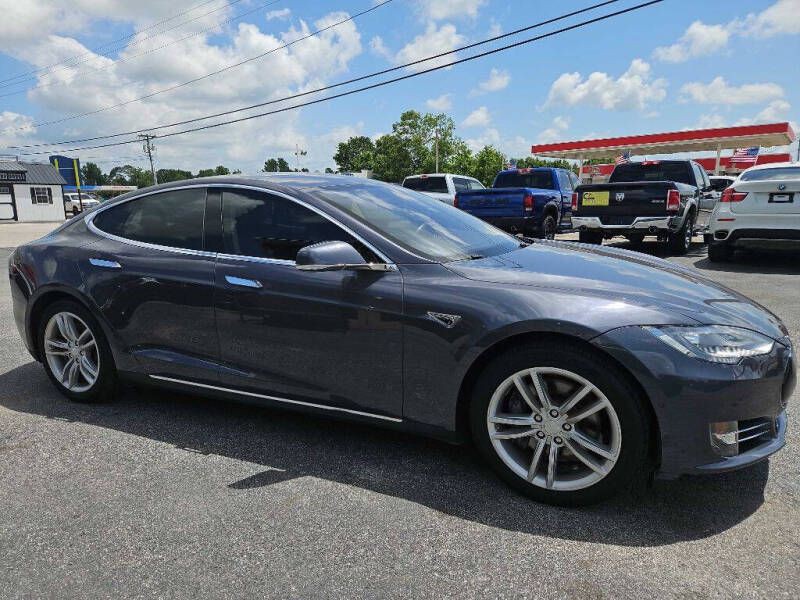2014 Tesla Model S Image 5