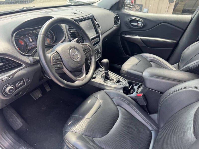 2019 Jeep Cherokee Image 10