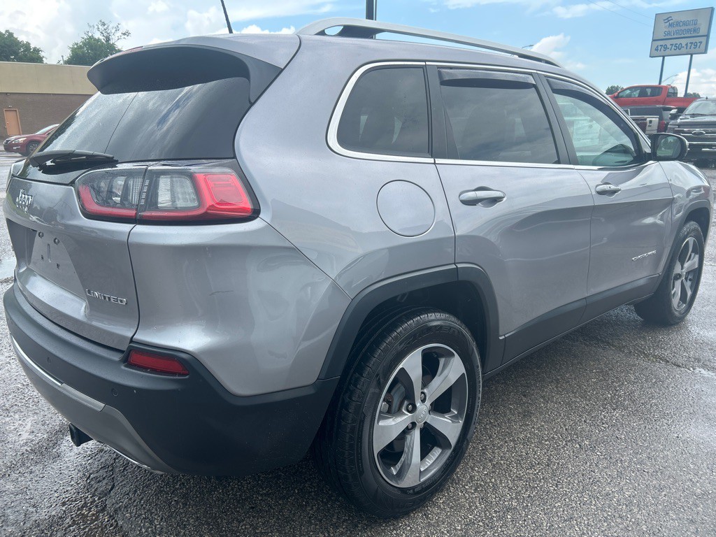 2019 Jeep Cherokee Image 17