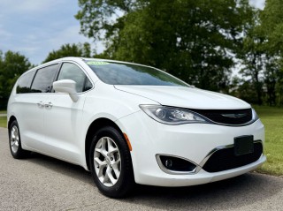 Image for 2018 Chrysler Pacifica Touring Plus ID: 6743769