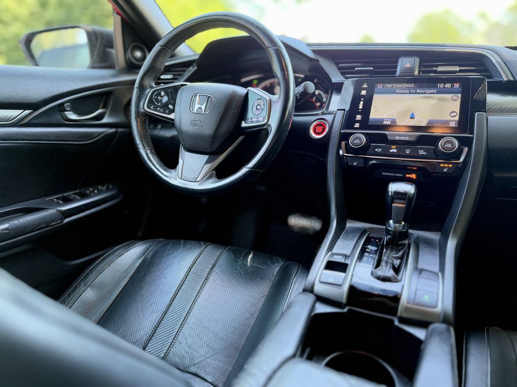 2018 Honda Civic Image 8