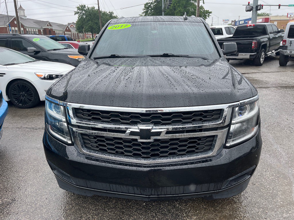 2017 Chevrolet Tahoe Image 3