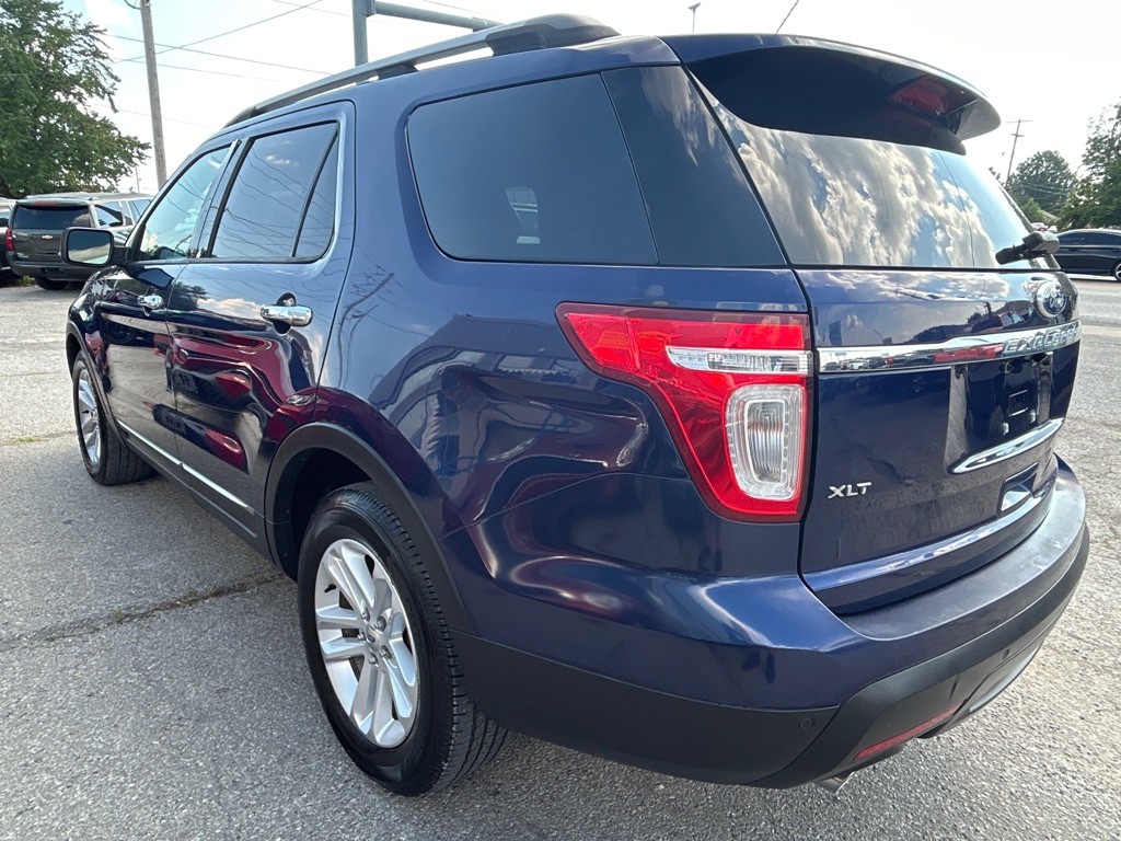 2011 Ford Explorer Image 8