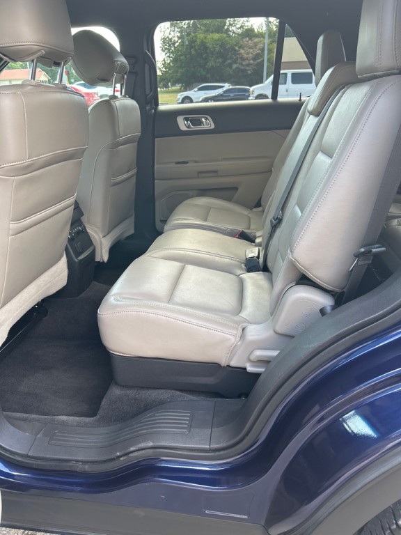 2011 Ford Explorer Image 11