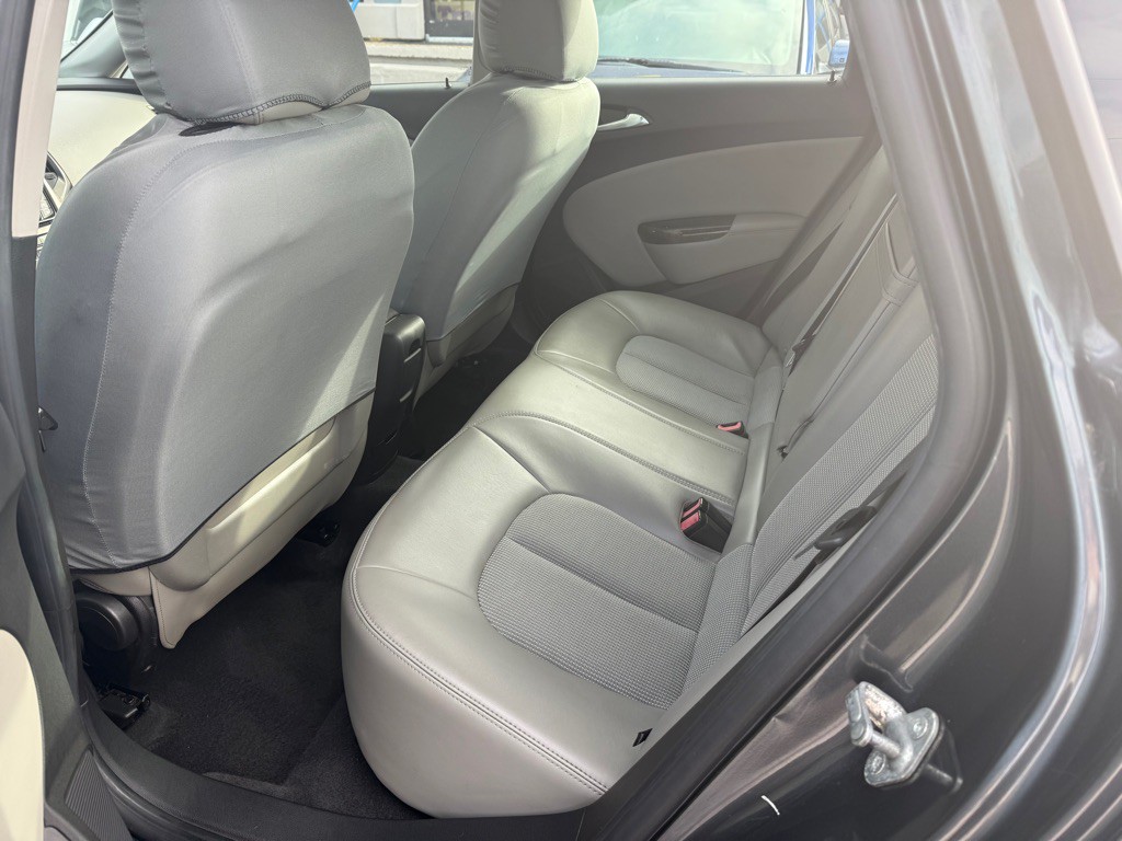 2012 Buick Verano Image 7