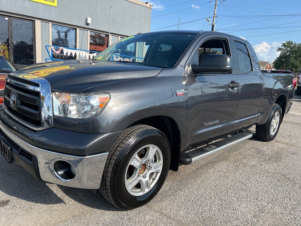 2011 Toyota Tundra Image 2