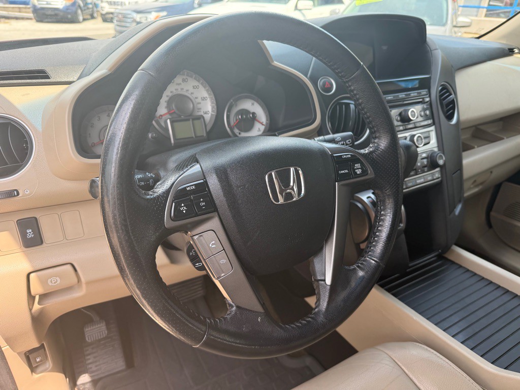 2014 Honda Pilot Image 2