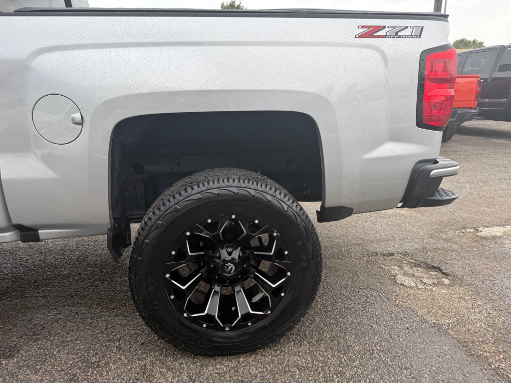 2018 Chevrolet Silverado 1500 Image 3