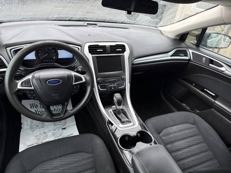 2016 Ford Fusion Image 6