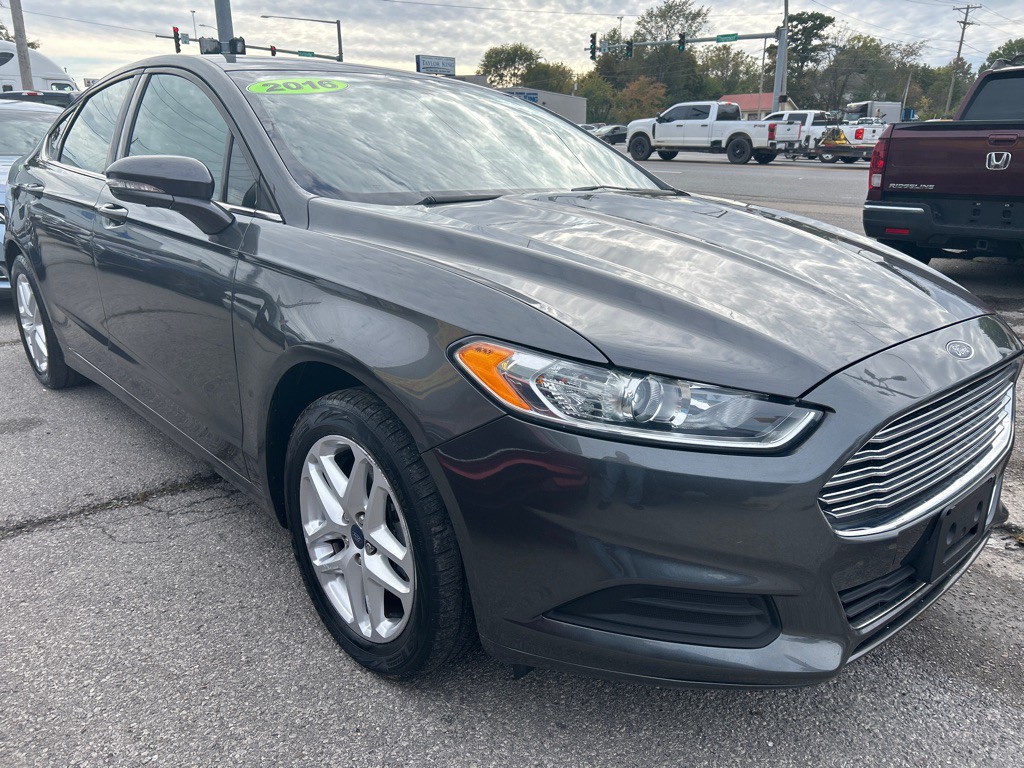 2016 Ford Fusion Image 12