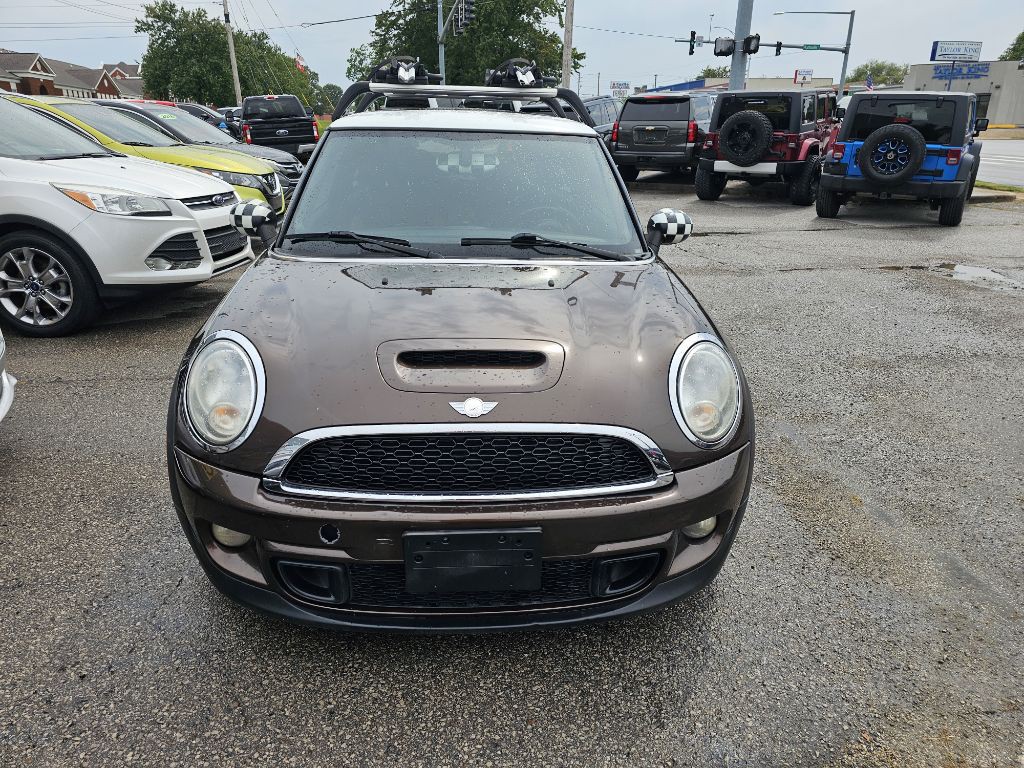 2011 MINI Cooper Image 1
