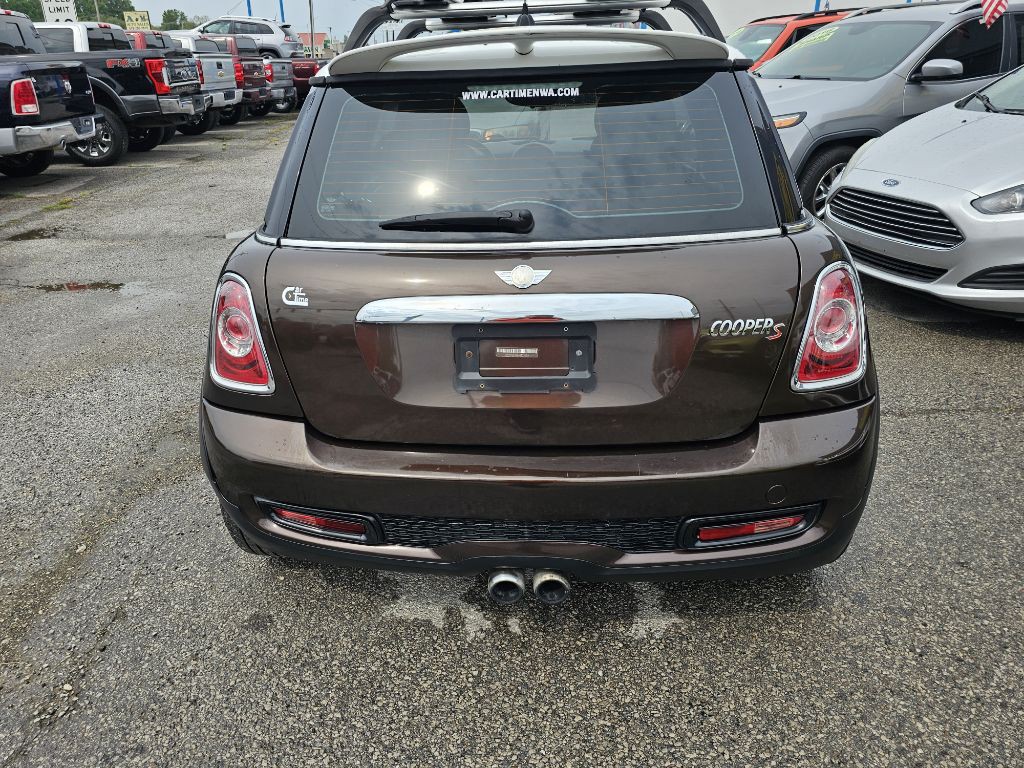 2011 MINI Cooper Image 5