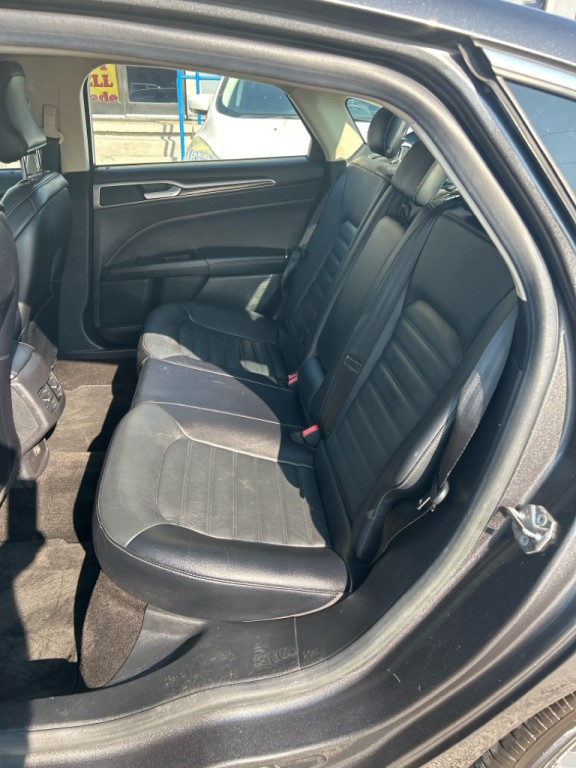 2017 Ford Fusion Image 12