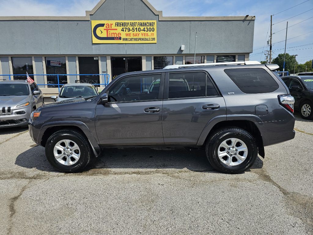2016 Toyota 4Runner Image 5