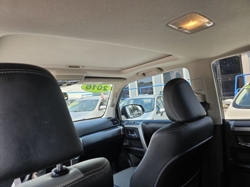 2016 Toyota 4Runner Image 11