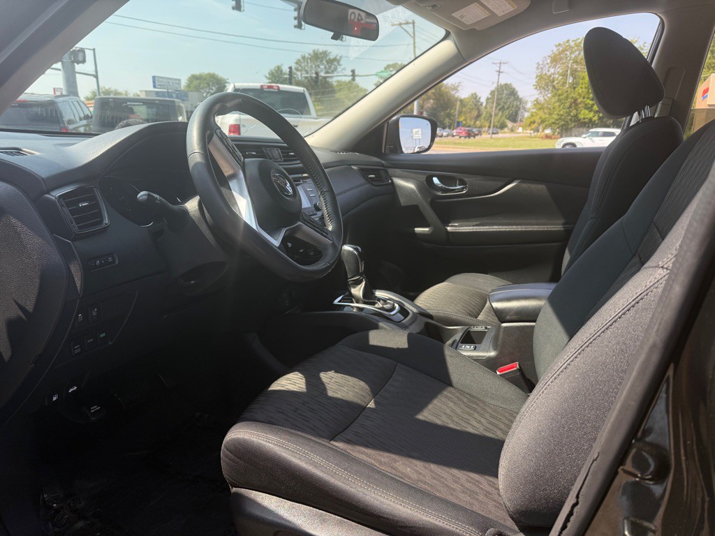2017 Nissan Rogue Image 5