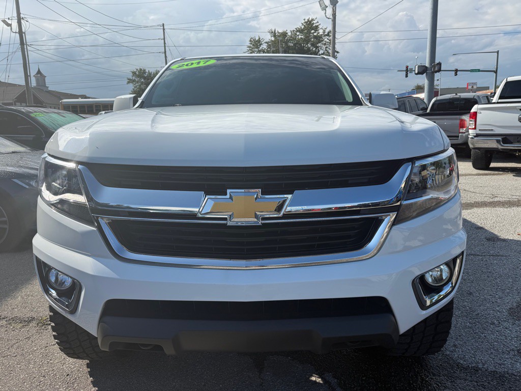 2017 Chevrolet Colorado Image 2