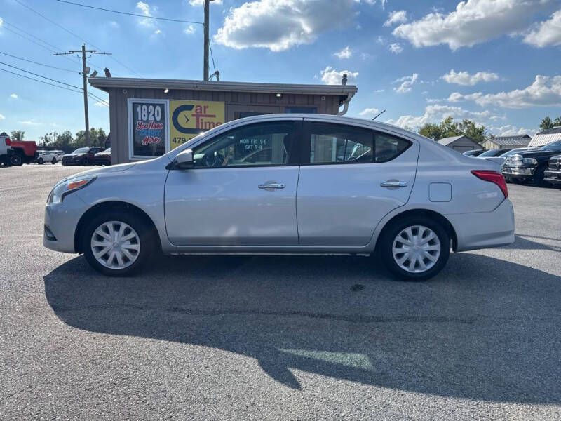 2019 Nissan Versa Image 3