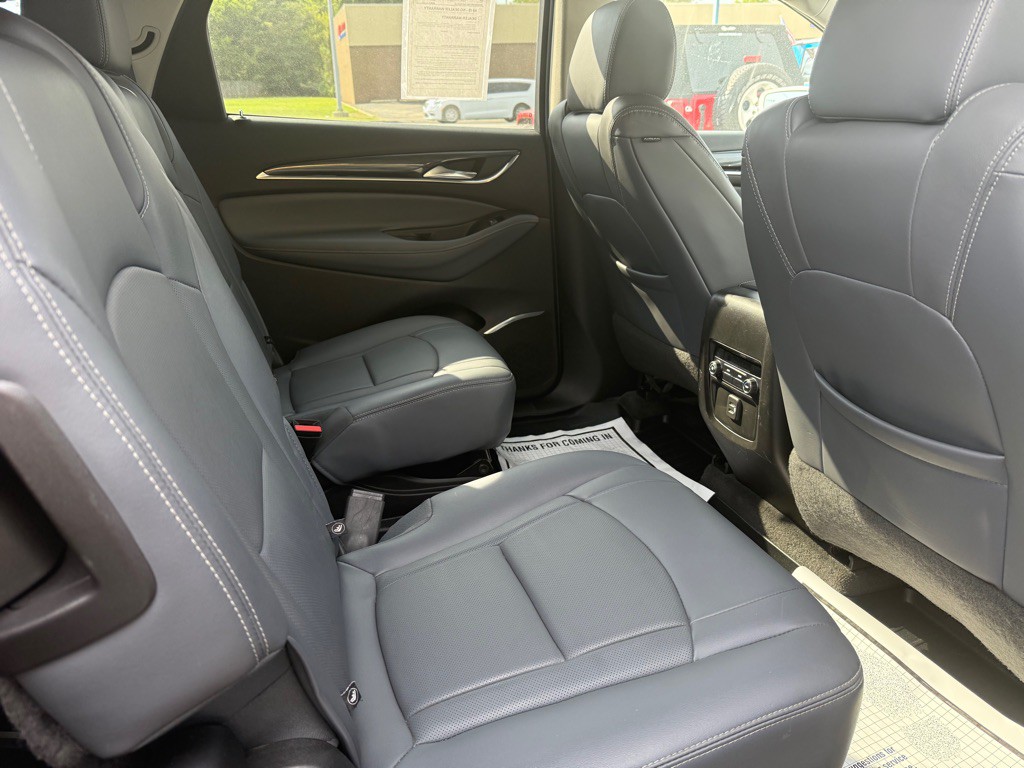 2019 Buick Enclave Image 9