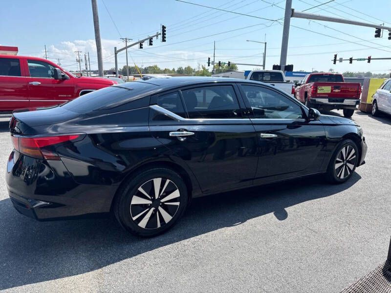 2020 Nissan Altima Image 3