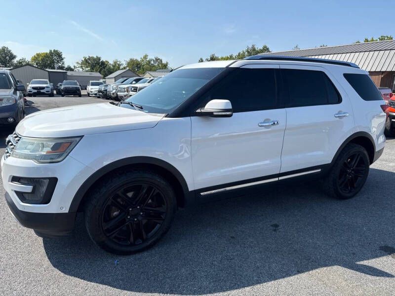 2016 Ford Explorer Image 2