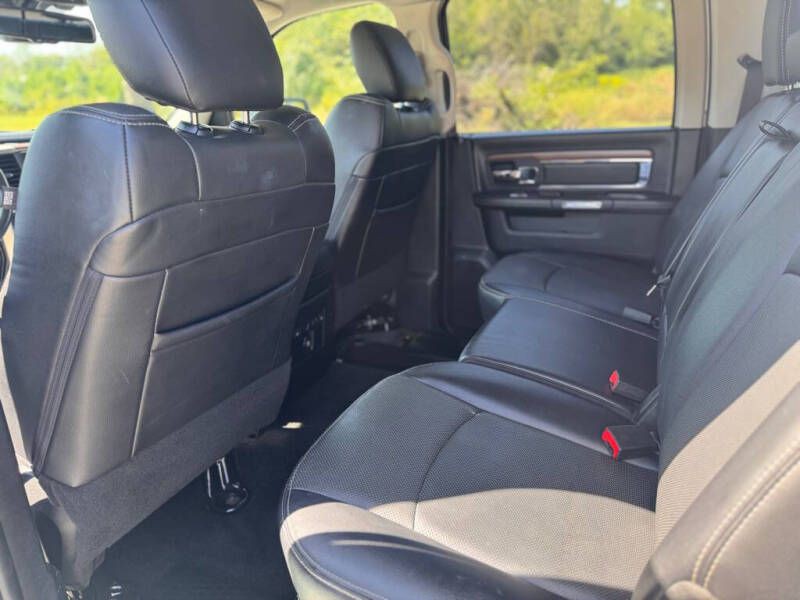 2017 RAM 1500 Image 7