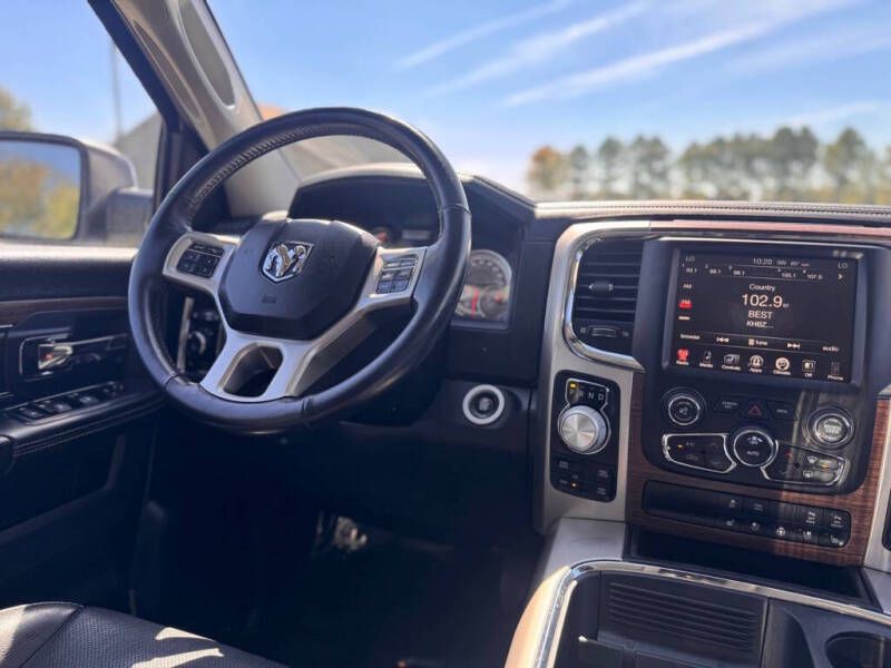 2017 RAM 1500 Image 8