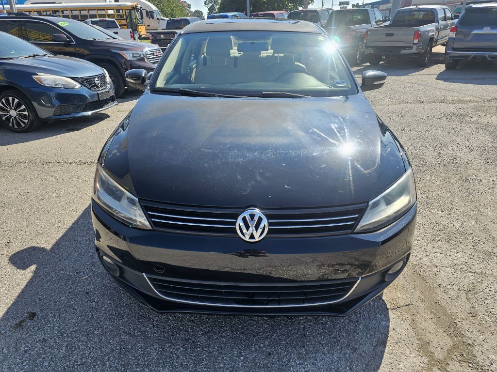2011 Volkswagen Jetta Image 2