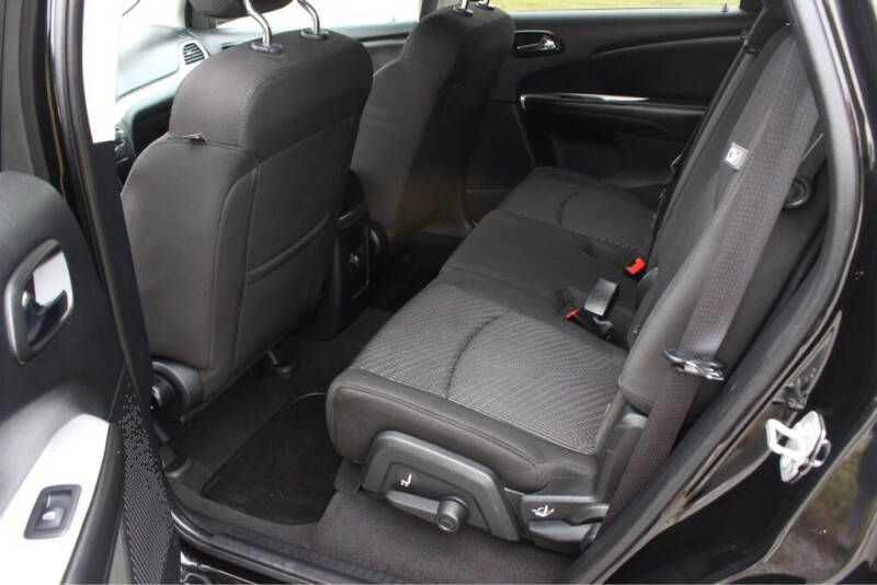 2019 Dodge Journey Image 2