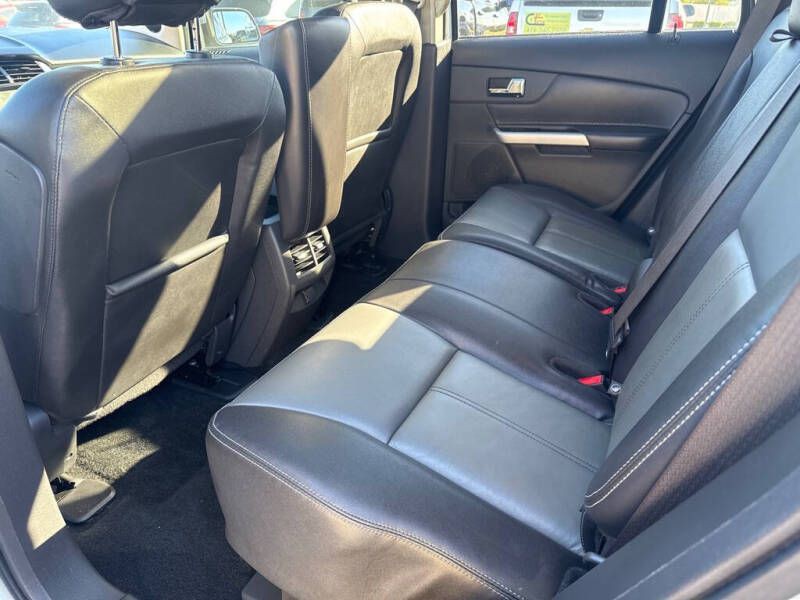 2013 Ford Edge Image 11