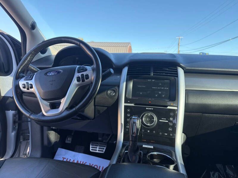 2013 Ford Edge Image 13