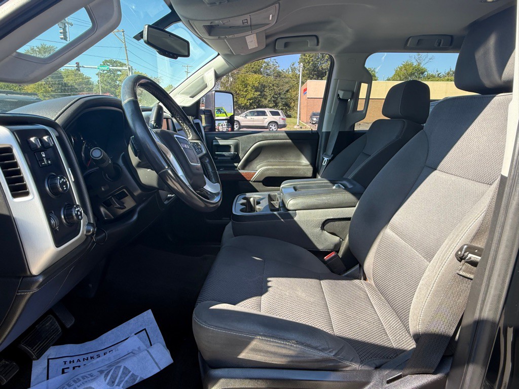 2018 GMC Sierra 2500 Image 8