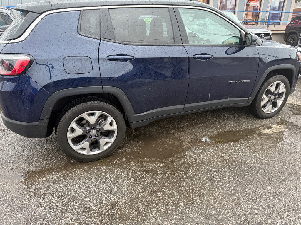 2021 Jeep Compass Image 1