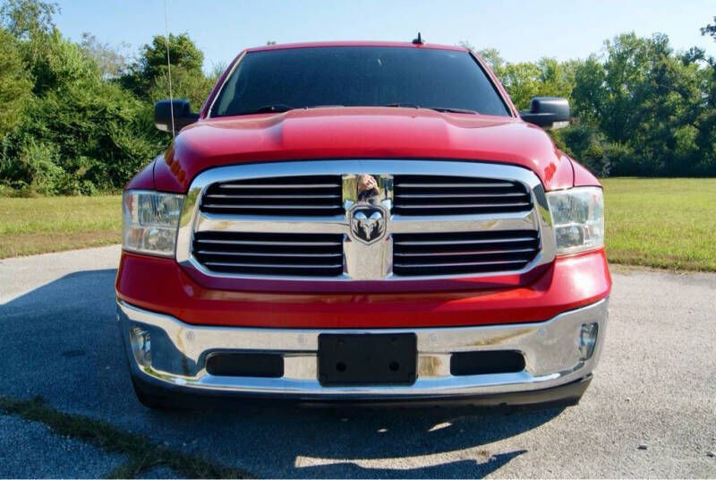 2016 RAM 1500 Image 3