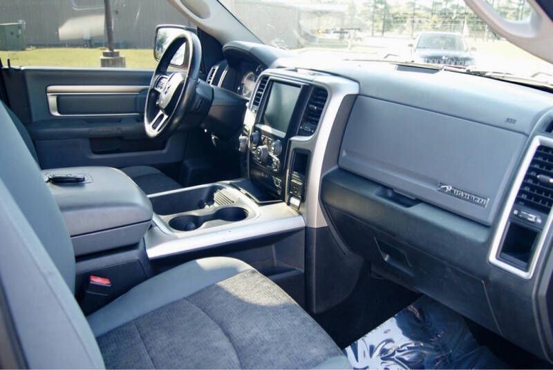 2016 RAM 1500 Image 14