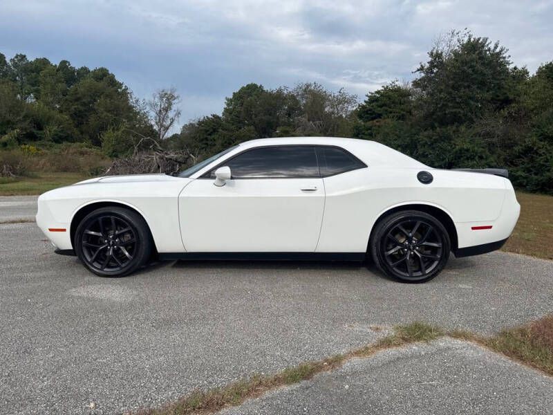 2019 Dodge Challenger Image 8