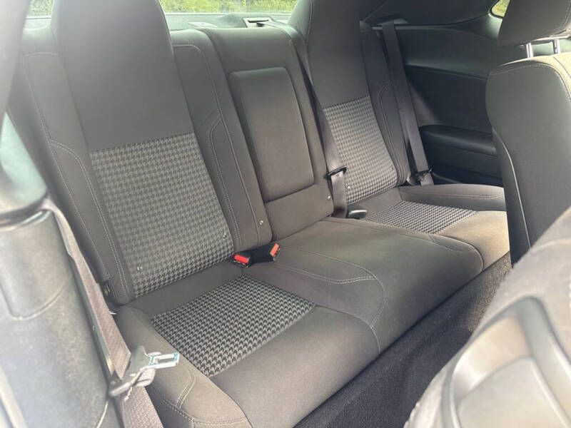 2019 Dodge Challenger Image 11