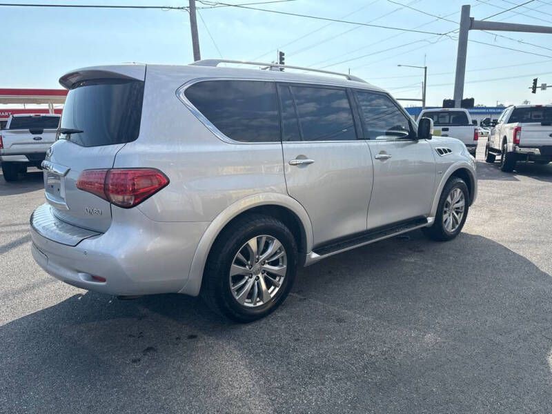 2017 INFINITI QX80 Image 4