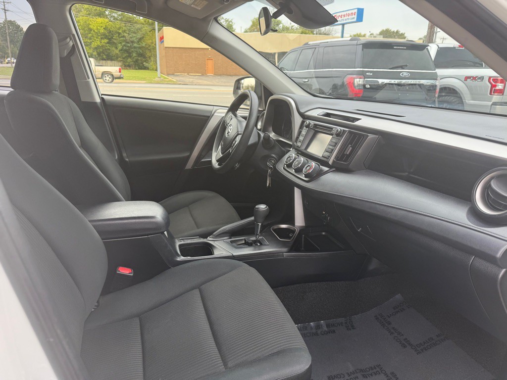 2018 Toyota Rav4 Image 4